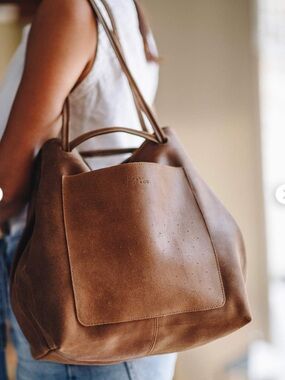 JOJI & CO XL Hobo Bag Waxed Leather Brown Bucket Bag